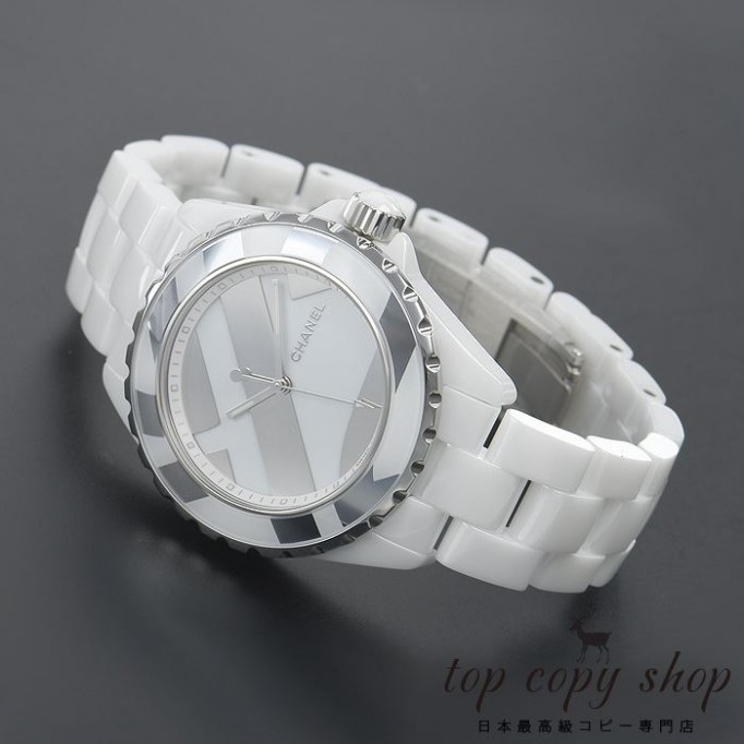 
                        シャネル J12 メンズ スーパーコピー ３８ アンタイトル 世界限定１２００本 H5582
                    