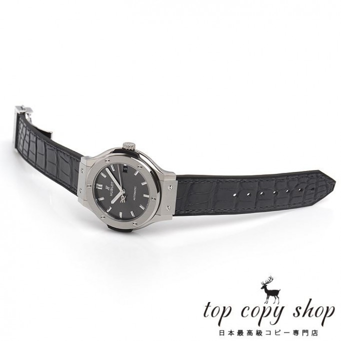 
                        ウブロ クラシックフュージョン スーパーコピー レーシンググレー チタニウム 565.NX.7071.LR
                    