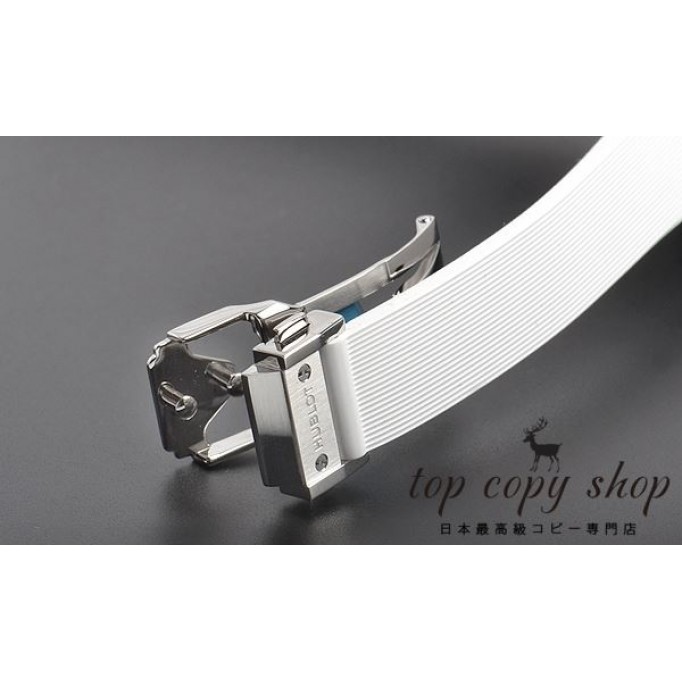 
                        ウブロ クラシックフュージョン スーパーコピー チタニウムホワイトダイヤモンド 581.NE.2010.RW.1104
                    