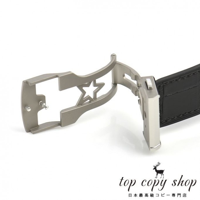 
                        ゼニス デファイ スーパーコピー エルプリメロ２１ 33.9000.9004/78.R582
                    