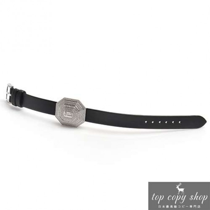 ハリーウィンストン 偽物  エメラルド シグネチャー HJTQHM24WW005