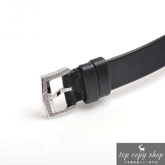 ハリーウィンストン 偽物  エメラルド シグネチャー HJTQHM24WW005