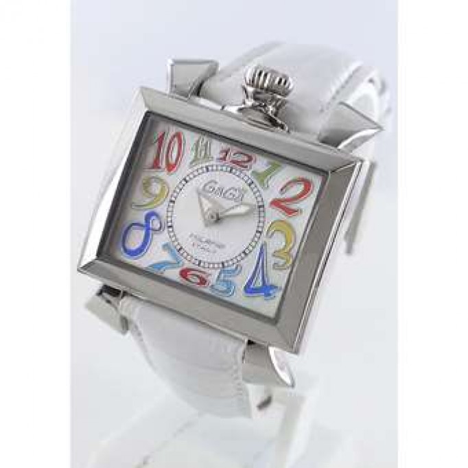 ガガミラノ スーパーコピー ナポレオーネ40mm 6030.1 レザー ホワイトシェル ボーイズ