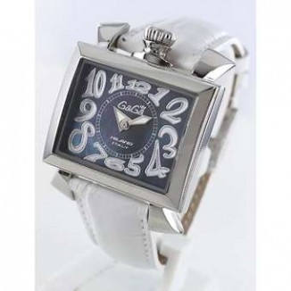 ガガミラノ スーパーコピー ナポレオーネ40mm 6030.4 レザー ホワイト/ブラックシェル ボーイズ
