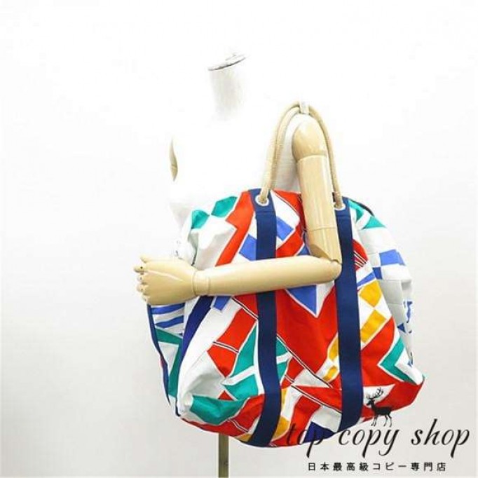 エルメス スーパーコピーＤＲＡＰＥＡＵＸ　ＡＵ　ＶＥＮＴ　１０２７３２Ｍ